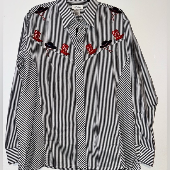 Striped Shirt with western Embroidered Symbols - Picture 1 of 5